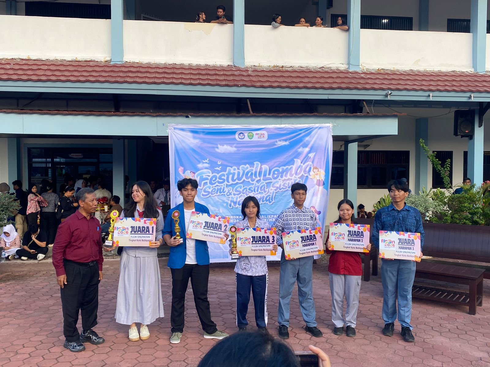 Juara 2 FLS3N Cabang Gitar Solo